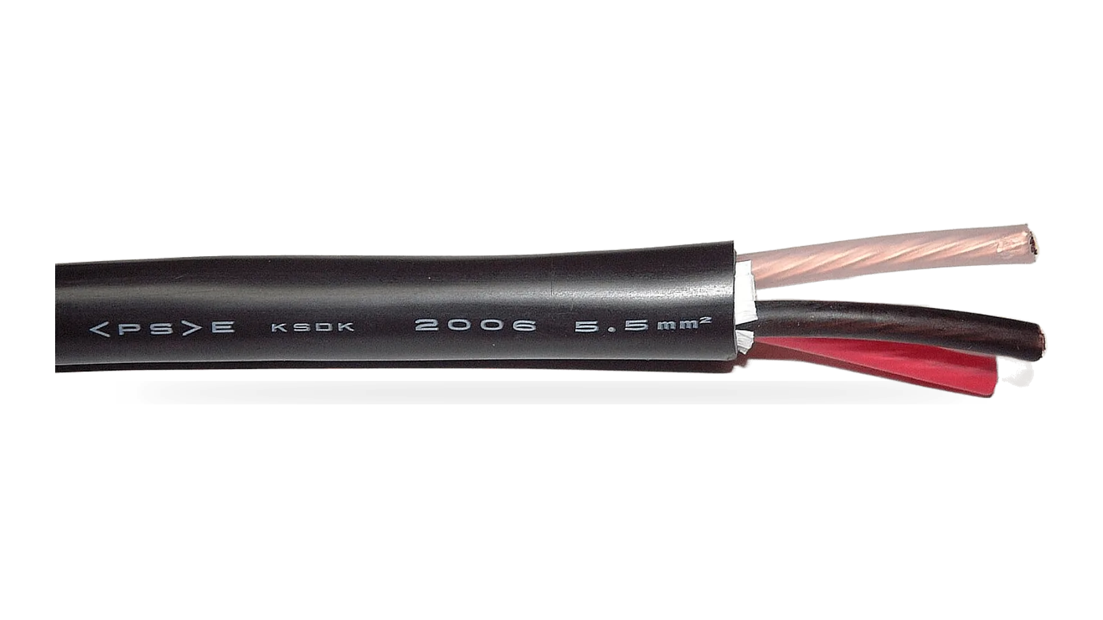 Insulated power cable with its copper conductor exposed